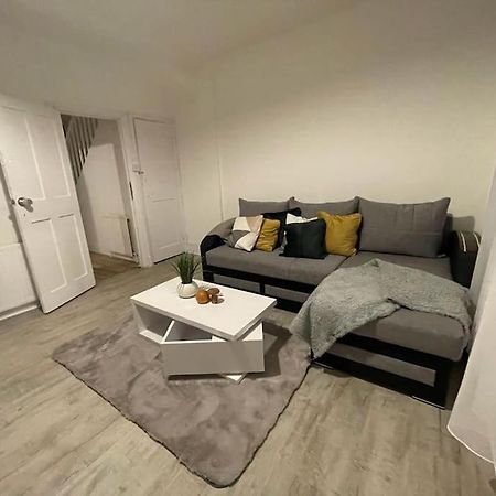 לונדון Stunning 2 Bedroom On Tower Bridge מראה חיצוני תמונה