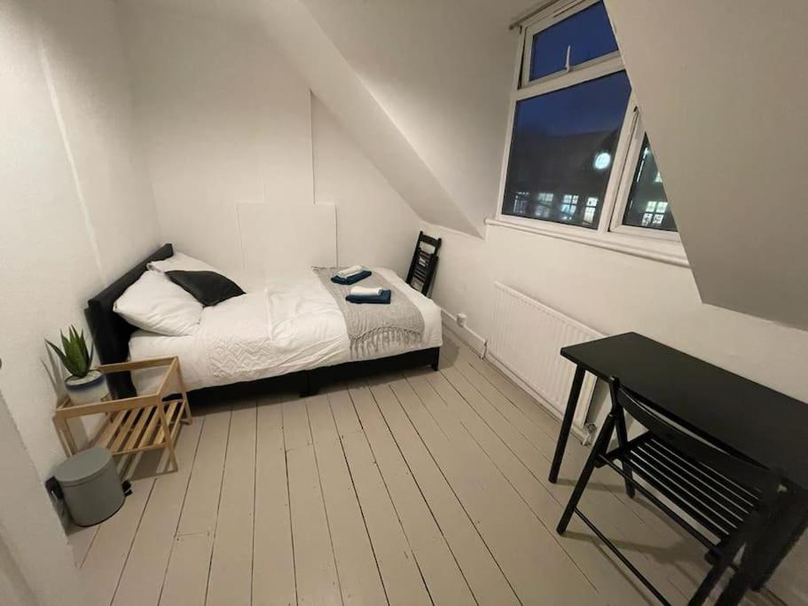 לונדון Stunning 2 Bedroom On Tower Bridge מראה חיצוני תמונה